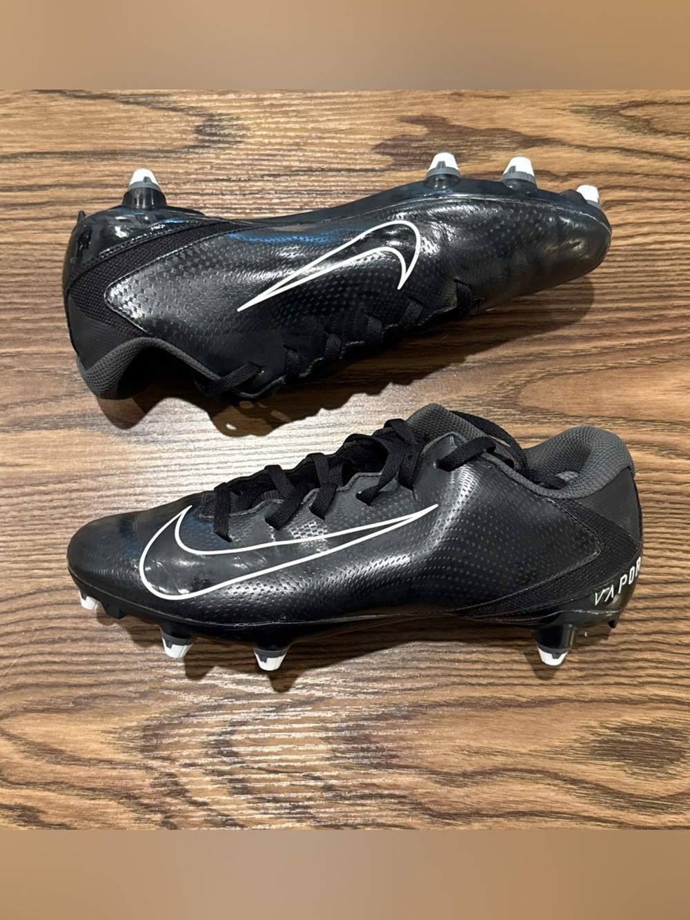 Size 8 Nike Vapor Untouchable Speed 3 Varsity Detachable Football Cleats AH8222